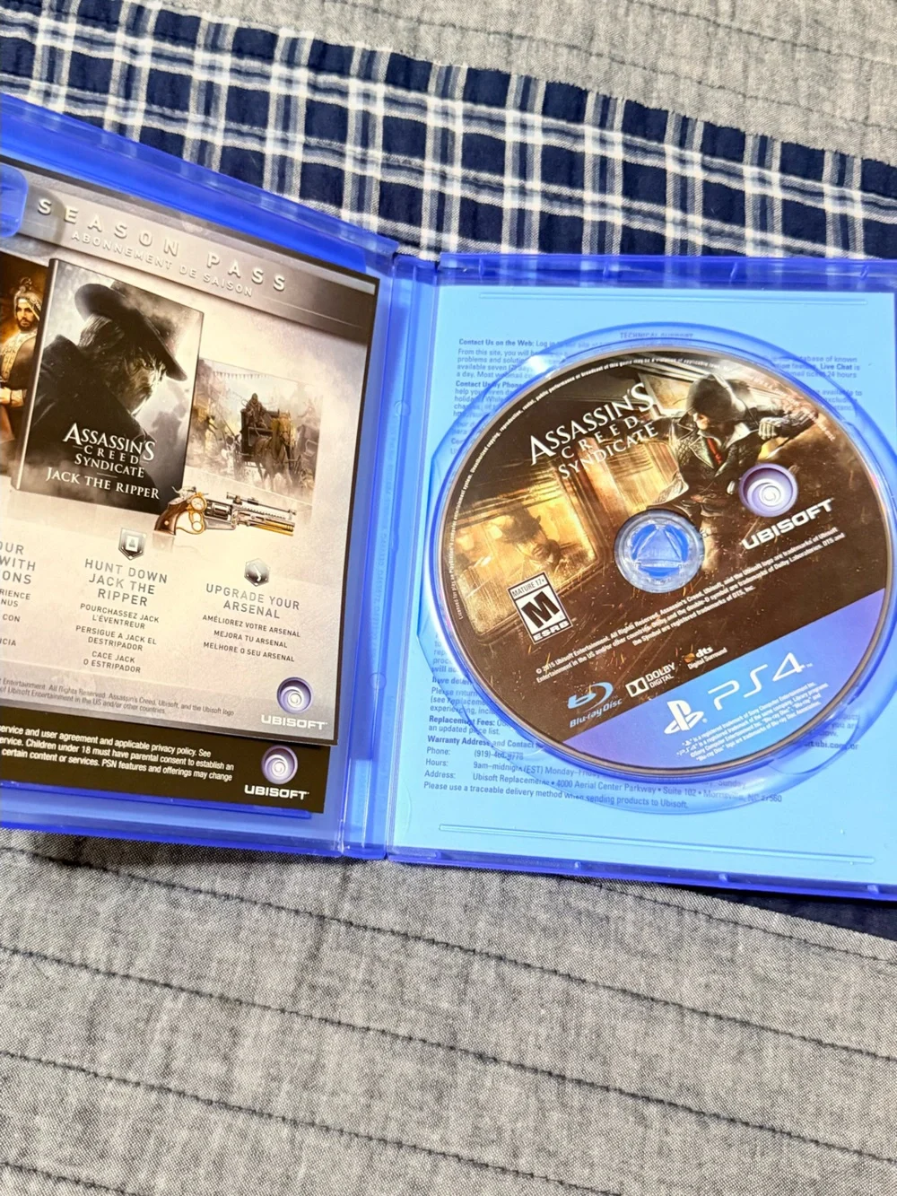 Assassin's Creed Syndicate (PS4) - Black & Blue Case by Ubisoft